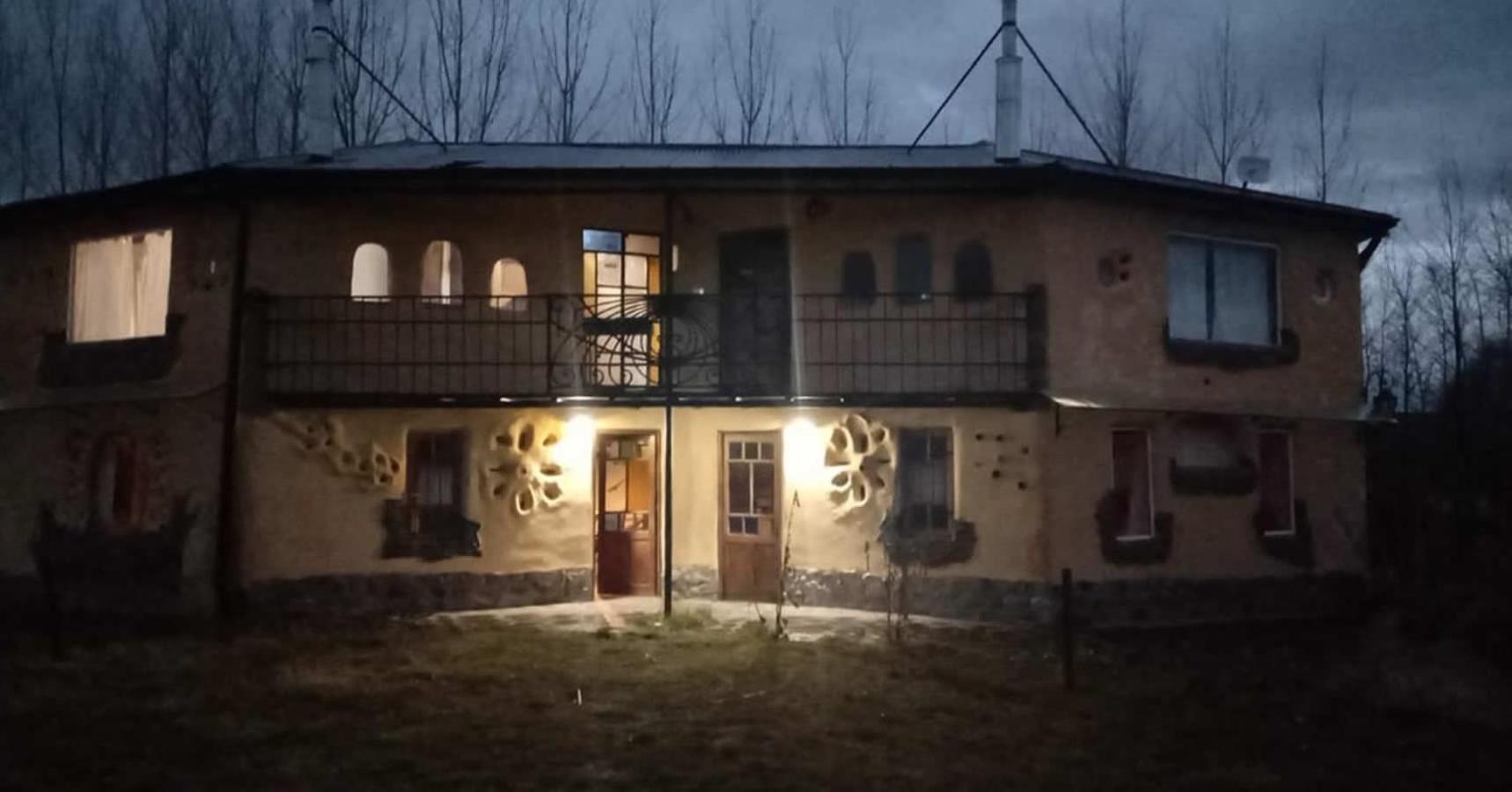 Arriba La Luna - Ecovilla Rural Trevelín Exterior photo